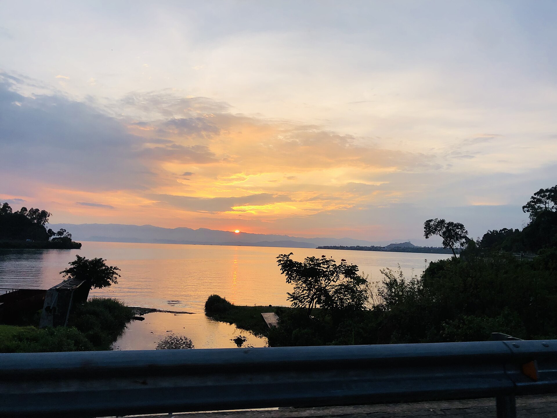 Rwanda Honeymoon: Gorillas & Lake Kivu